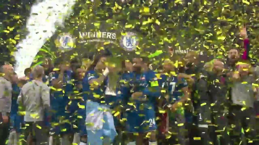 ?榮耀藍軍！歐協(xié)聯(lián)奪冠捧杯！里斯-詹姆斯高舉獎杯全隊慶祝